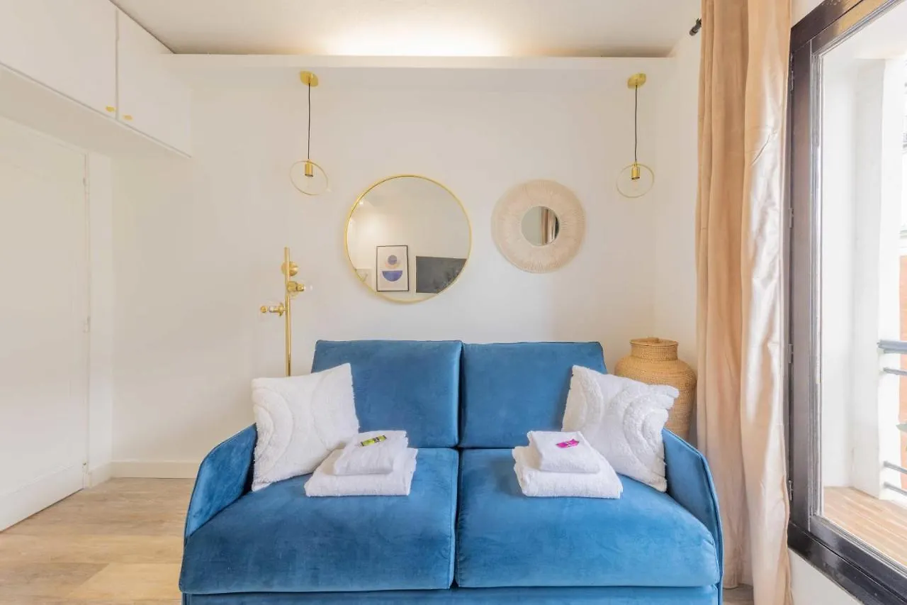 Studio Chic In The Heart Of Paris - Republique Apartment